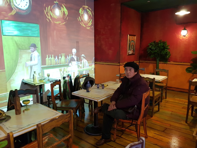 스카이 타워 호텔(고흐 전시장)